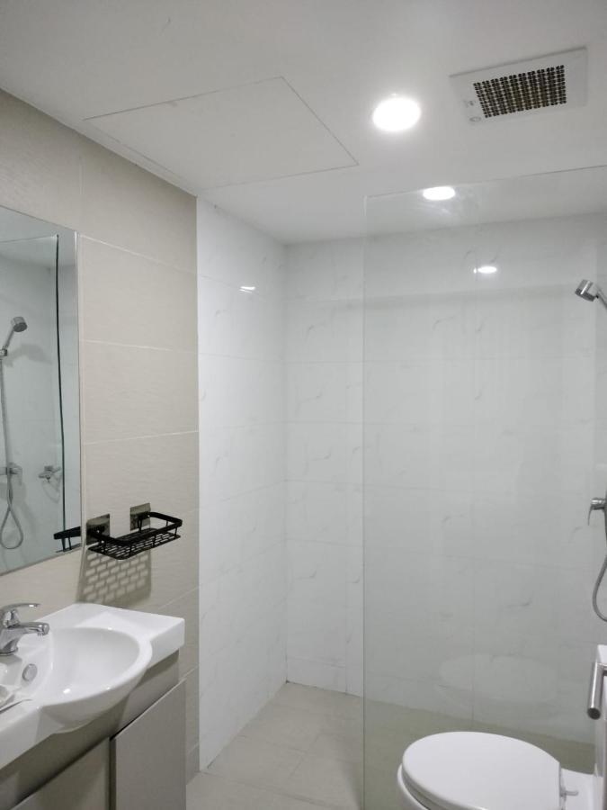 The Bridge Residence Phnom Penh Extérieur photo